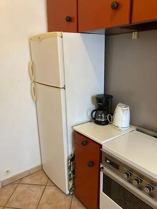 Appartement Cosy A 2 Pas De La Gare Marseille 0*,  France